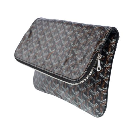 goyard sainte marie clutch.